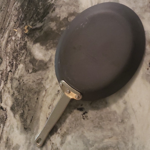 Commercial Aluminum Cookware Oval Skillet Flat Fry Pan G190HC 10.5 x 8.5 x 1 - Picture 2 of 3